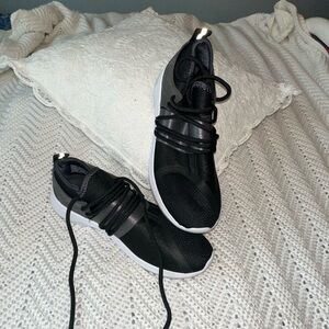 Fabletics Black Performance Sneakers 8.5